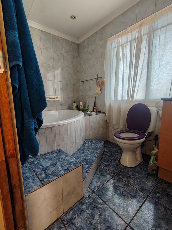 4 Bedroom Property for Sale in Vaalpark Free State
